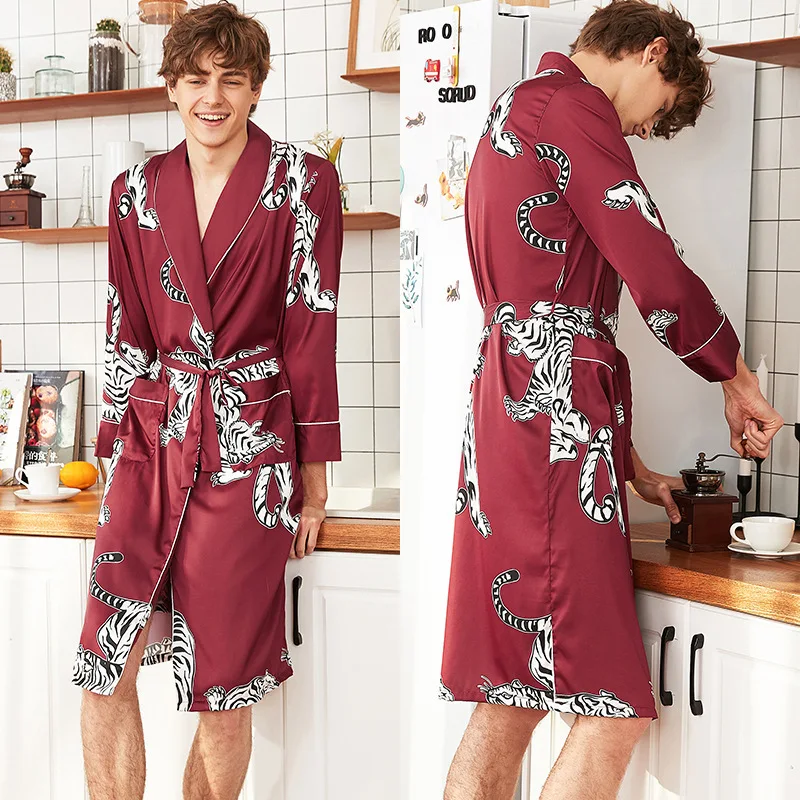 Traditional Japanese KIMONO Fashion YUKATA Oriental Gold Dragons Pattern Bathrobe Summer Men Ice Silk Robes Pajamas  Sleepwear