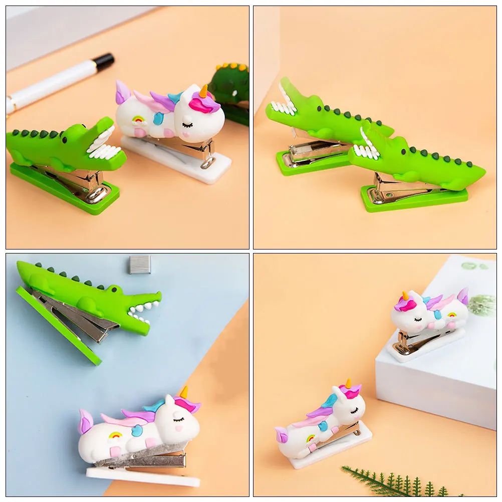Mini grapadora portátil de dibujos animados, grapadora de escritorio bonita de animales para uso escolar y de oficina, 4 Uds.