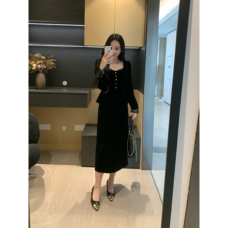 

Muse Lover XIN Velvet Winter Dr Lace Trimmed High Waist Slimming A-Line Skirt Long Sve Square Collar One-Piece Dr