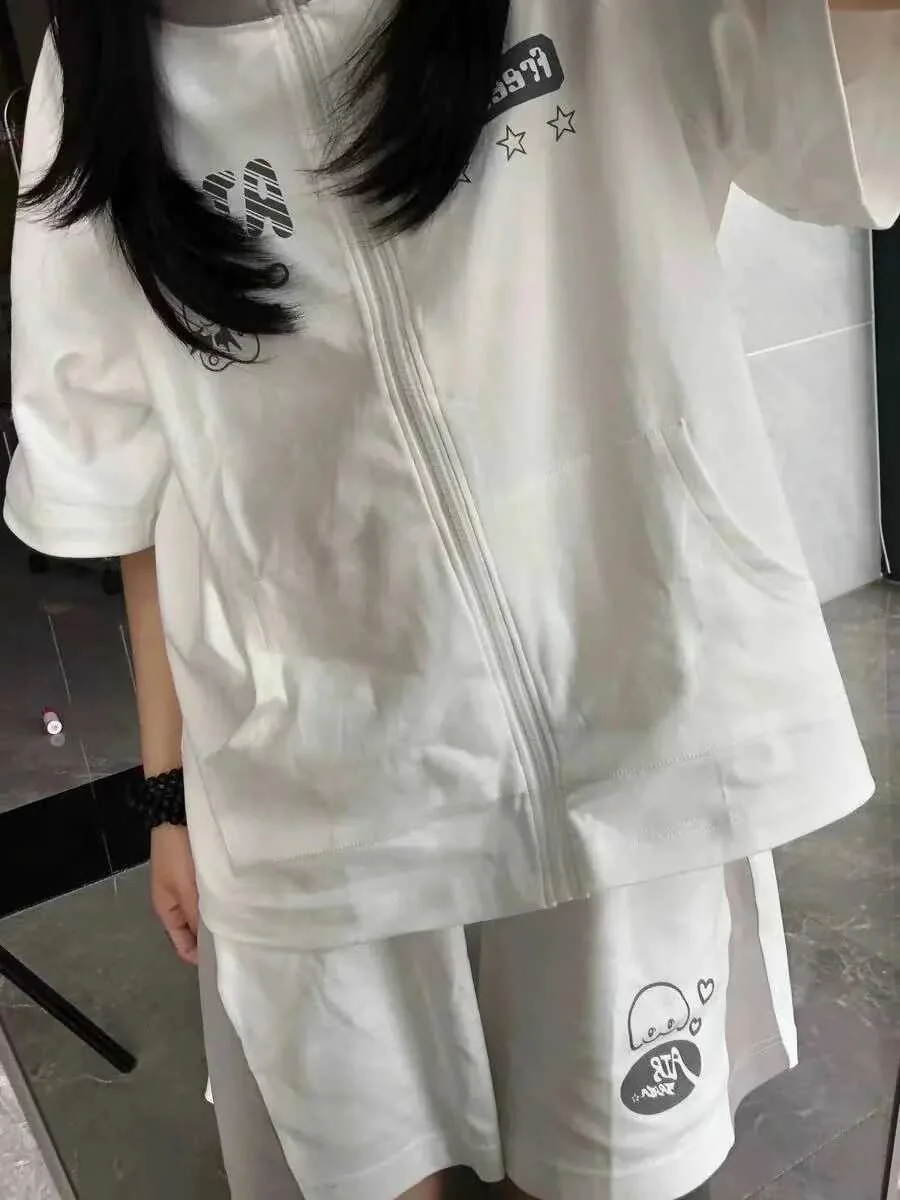 

Loose ort Sve Jaet And orts Set with Silver ey Splicing Design Little Dog Sportswear Cotton Fabric Faionable Wom...