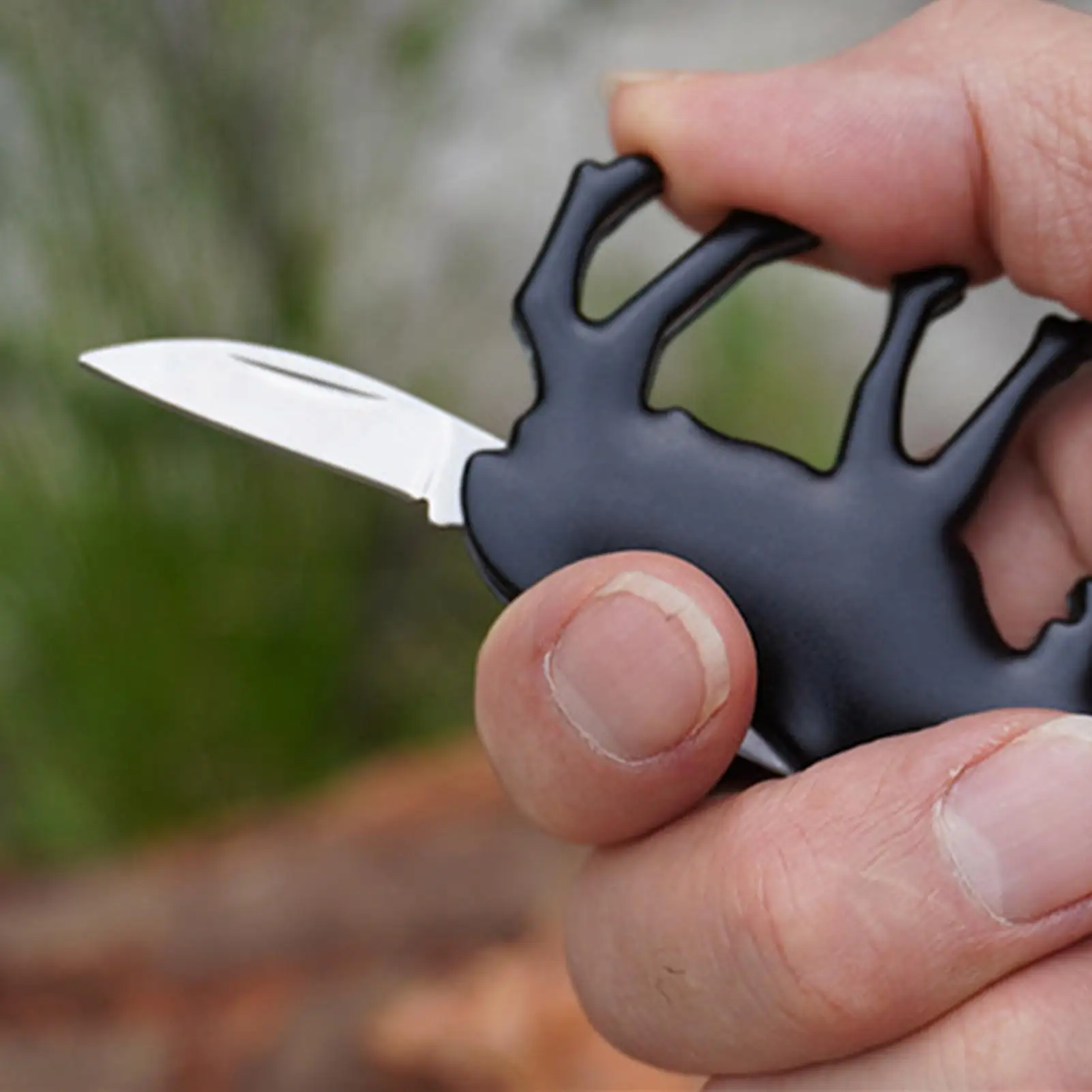 Keychain Multi Tool Compact Portable Pocket Tools Camping Supplies for Everyday Carry Travel Cooking Adventure Workshop Garage