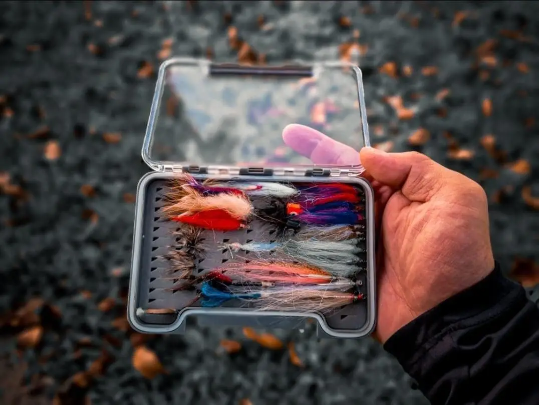 Aventik Waterproof Fly Fishing Box Fishing Storage Case 6-18 Multi Magnetic Compartments Hook Lure Fishing Tackle Boxes L Size
