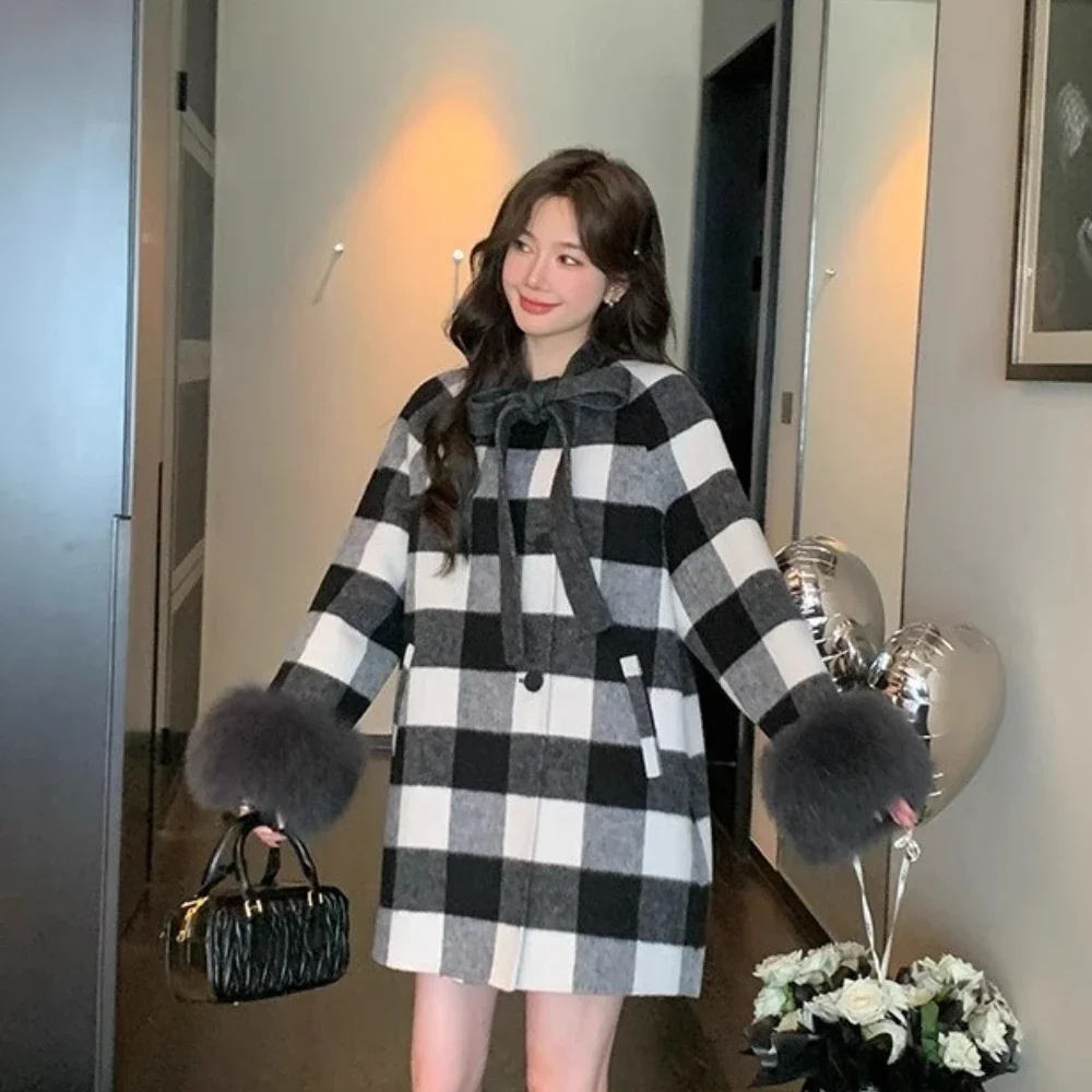 

Wool Blend Jacket Fashion Double Faced Cashmere Cape Coat Warm 2025 Fall Winter Plaid Pattern European and American Street Women