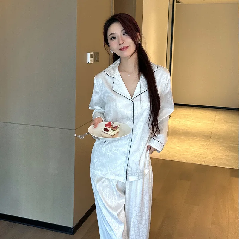 2024 Autumn Highend Two Piece Long Sleeved Pant Jacquard Embroidery Set Women Sleepwear Fashion Seasonal Luxury Ins Style Pajama