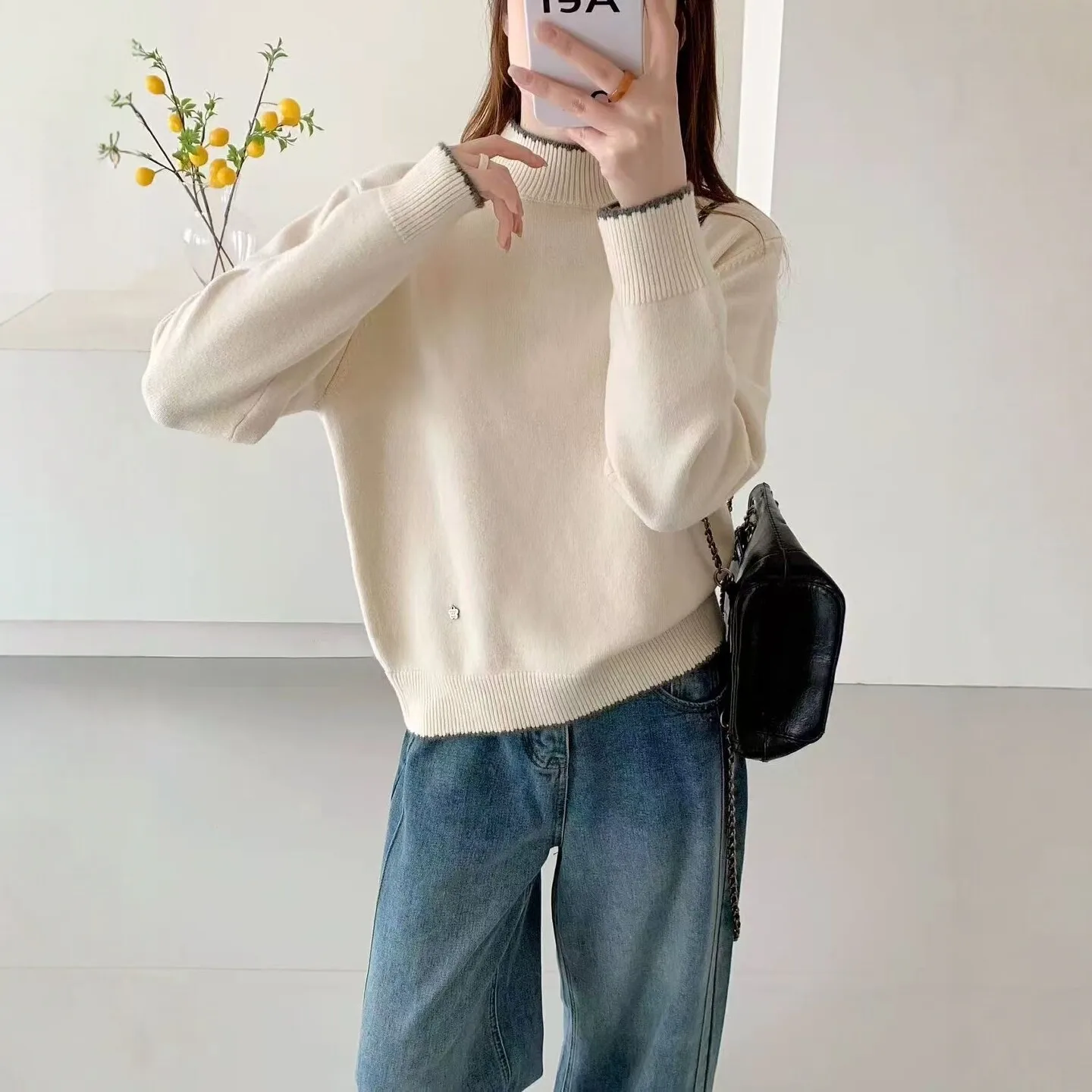 Autumn and winter ladies thickened gray sweater women's winter explosions can be worn outside the knitted bottoming shirt.
