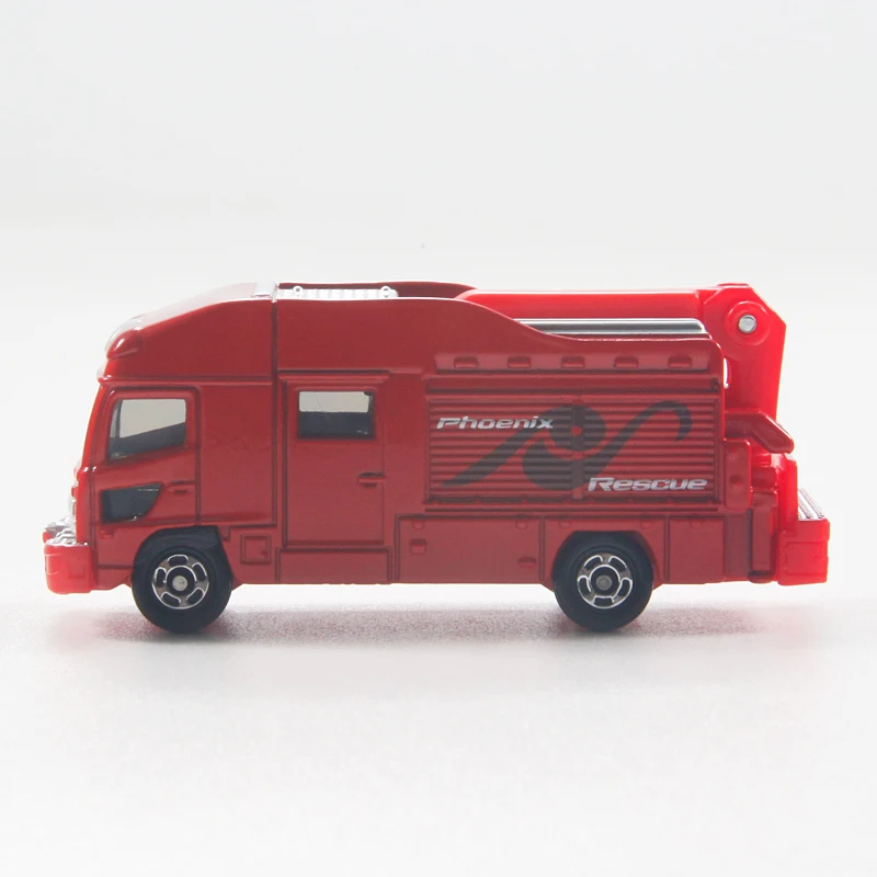 TAKARA TOMY Tomica wóz strażacki ratunkowy ruchomy model pojazdu silnikowego Mini odlewany model samochodu ze stopu metali lekkich zabawka dla dzieci prezent