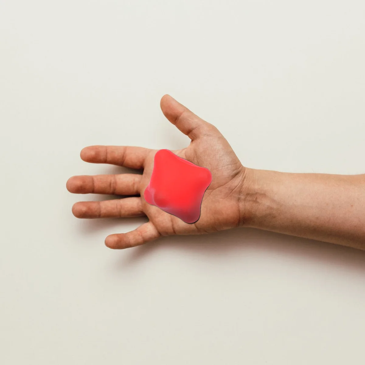 

Силиконовый массажный шарик, красный для глубокой релаксации мышц, йоги, фитнеса, инструмент для ручной терапии, портативный подарок для ухода за здоровьем для пожилых людей