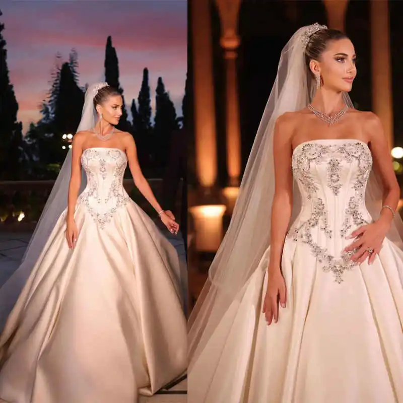 

Glamorous Beadeds Bridal Gowns Strapless Chapel Train Ball Gowns Wedding Dresses Plus Sized Customized Vestidos De Novia