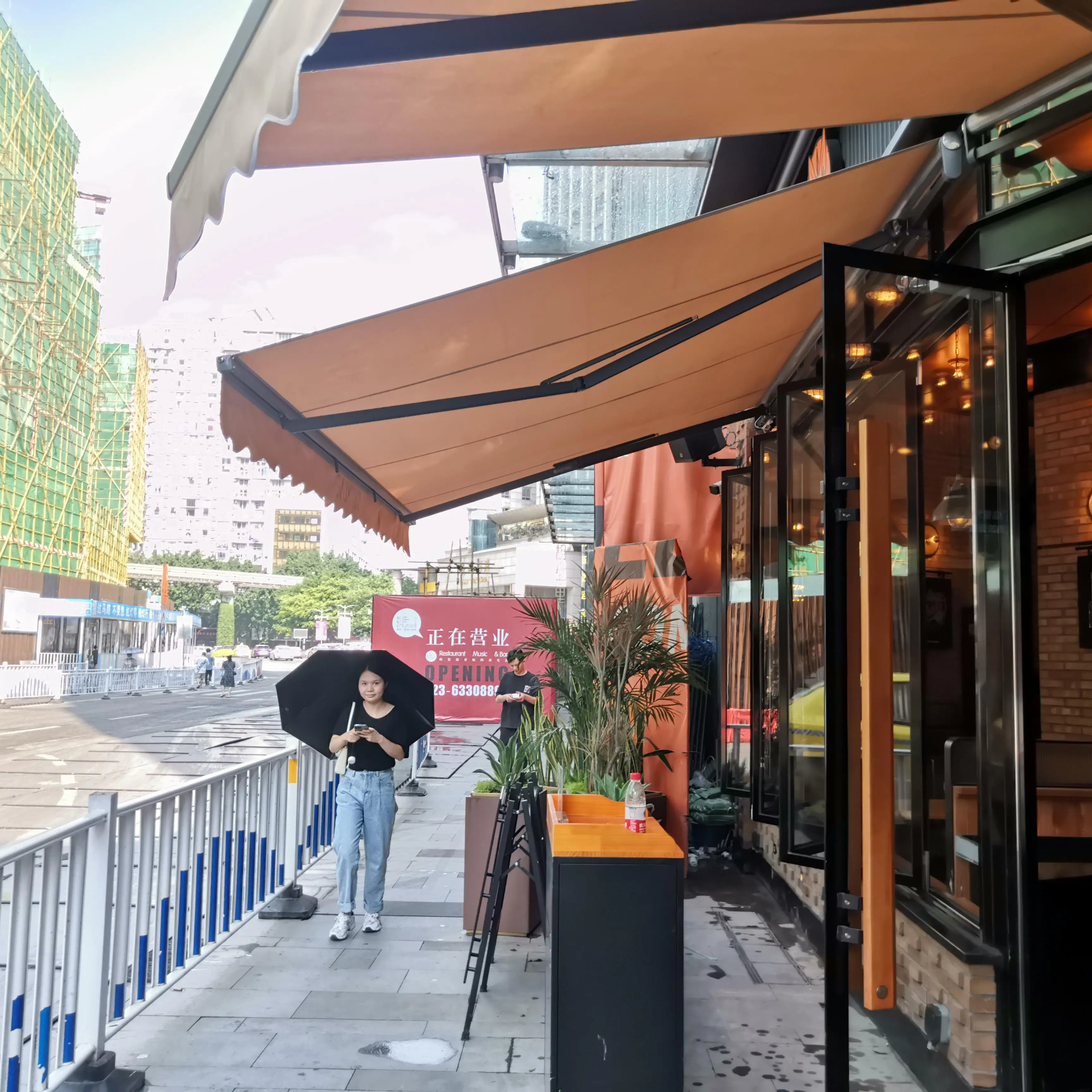 Customizable Electric Retractable Aluminum Alloy Frame Pergola Windproof PVC Garden Canopy Roof Shade Outdoor Balcony Polyester