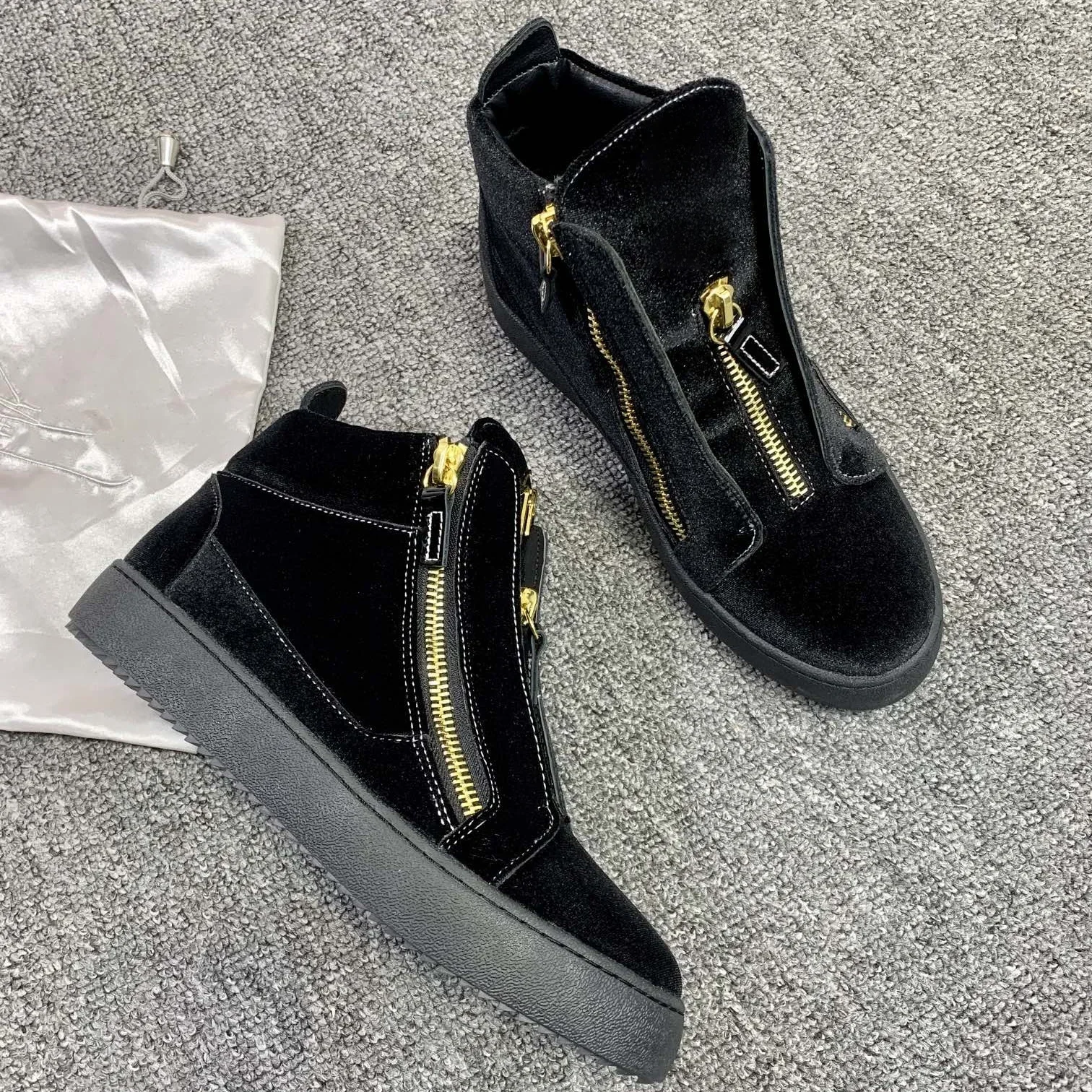 

Top Quality Classic Mens Casual Sneakers Women High-top Real Leather Tennis Luxury Brand Designer Unisex Sports shoes 0287