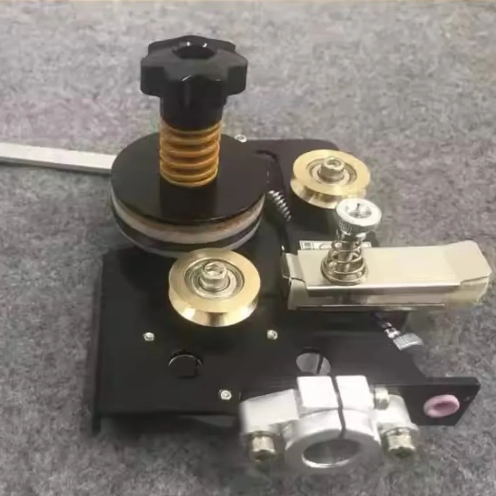 

Устройство для намотки катушки от 0,14 до 1,2 мм, механический демпфирующий натяжитель датчика, часть машины для намотки проволоки с регулируемым управлением натяжением