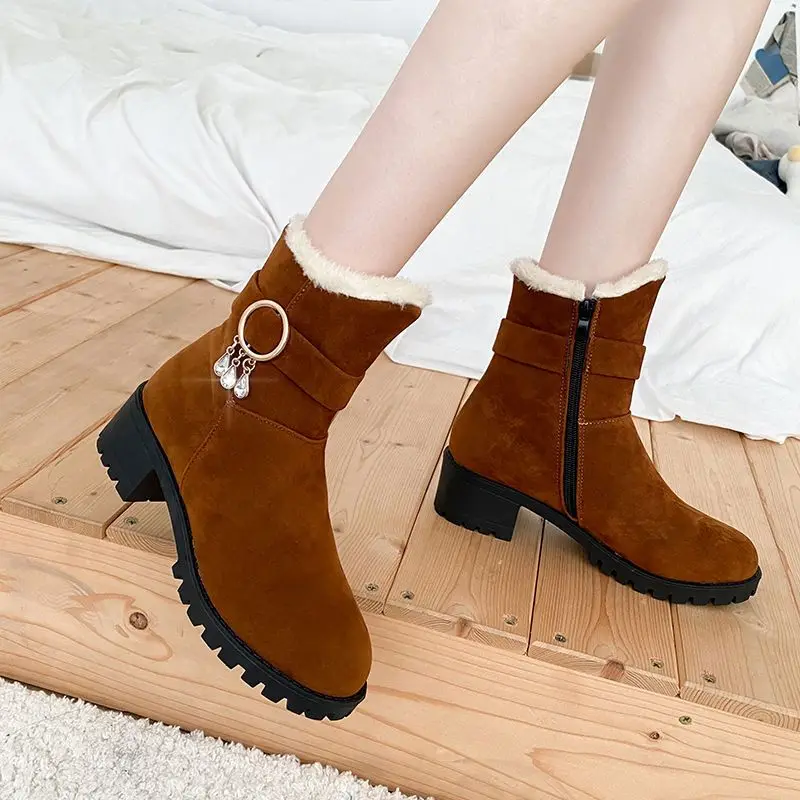 

Элегантные женские туфли с кисточками на среднем каблуке, дизайнерские ботинки с круглым носком на молнии, роскошная распродажа, акция, зимние сапоги для женщин