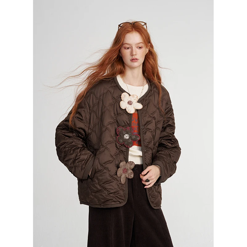ELFSACK Women's Outerwear Jacket with 3D Floral Decor, Crew Neck Padded Coat, Casual Loose Outwear for Daily
