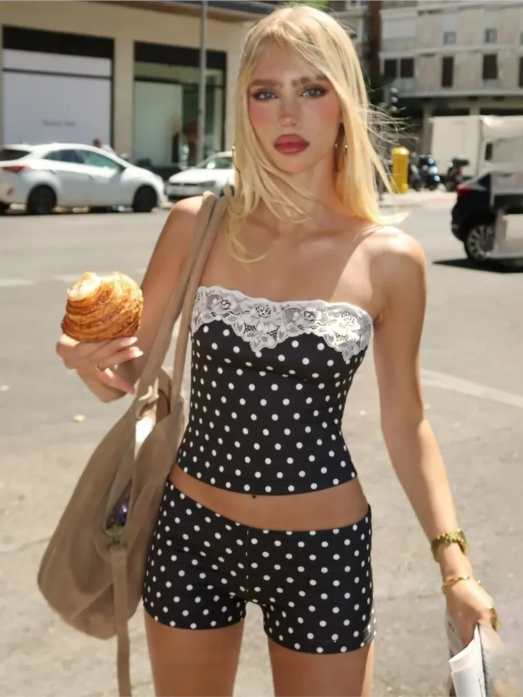 

Сексуальный женский комплект из 2 предметов, кружевной лоскутный топ в горошек, повседневная домашняя одежда, топ-труба, шорты, комплект из двух предметов, облегающий модный
