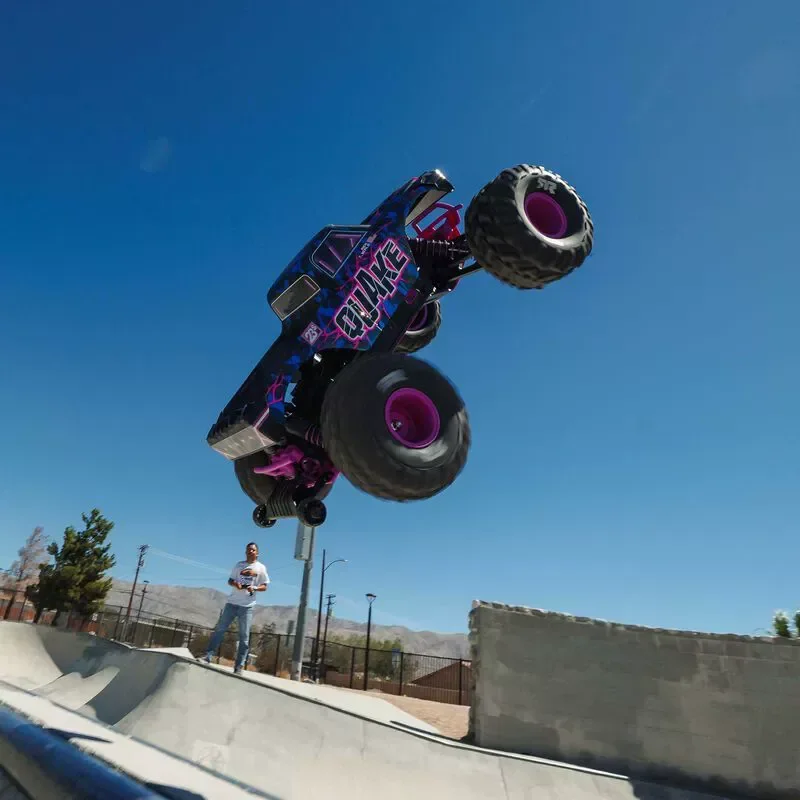 ARRMA 1/10 Quake Remote Control Car Electric Rear Wheel Drive Brushless 2-3s Dsc Racing Off-Road Vehicle Model Toy Desert Truck