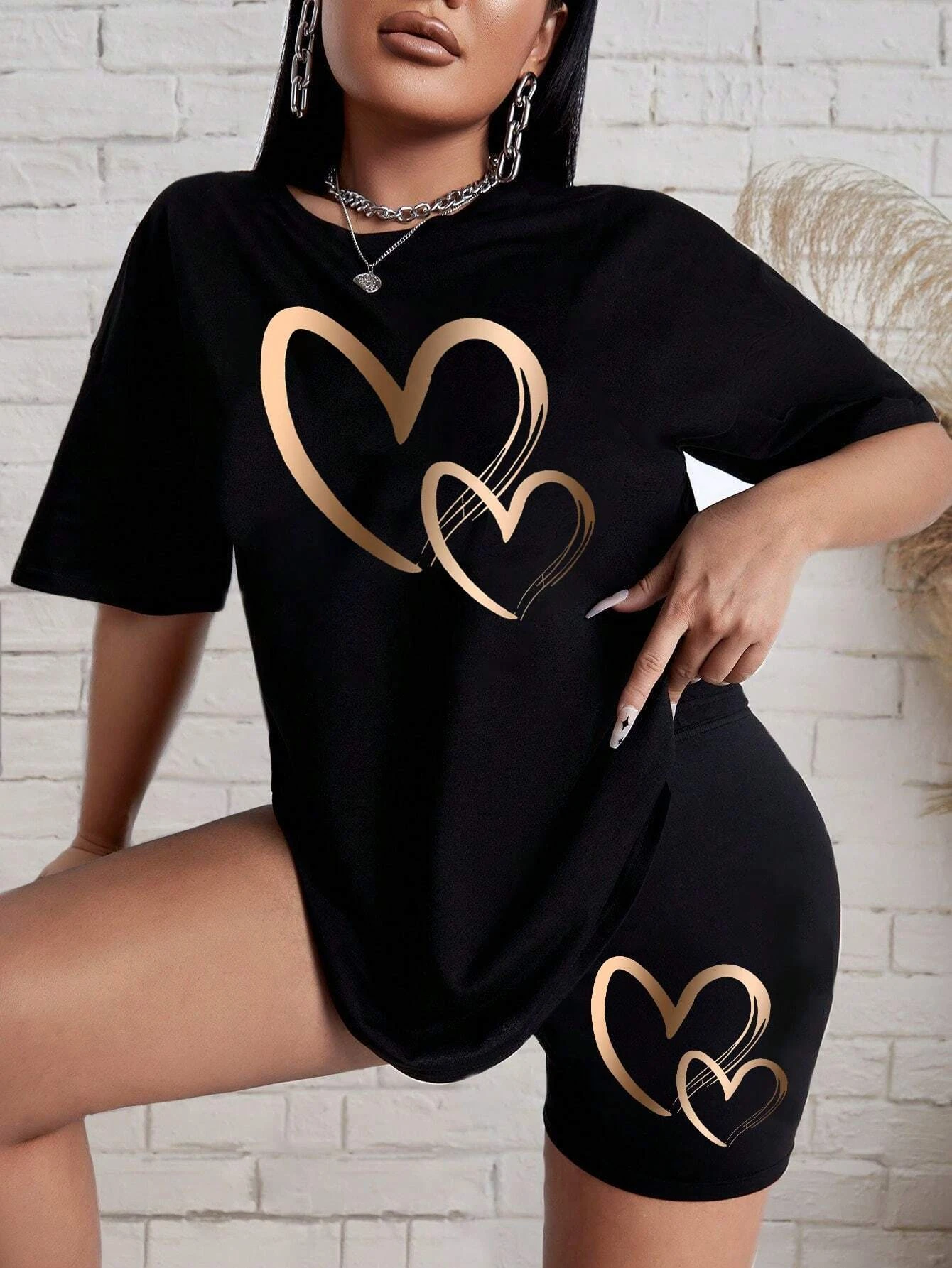 Love Pattern Print Women Cotton T Shirts Two Piece Set Fashion Hip Hop Short Sets Breathable Soft Summer New Shirt Shorts Female