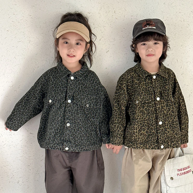 

2025 Korean New Leopard Print Unisex Brother Sister Kids Jacket Single Breasted Casual Loose Coat for Teenage Boys and Girls
