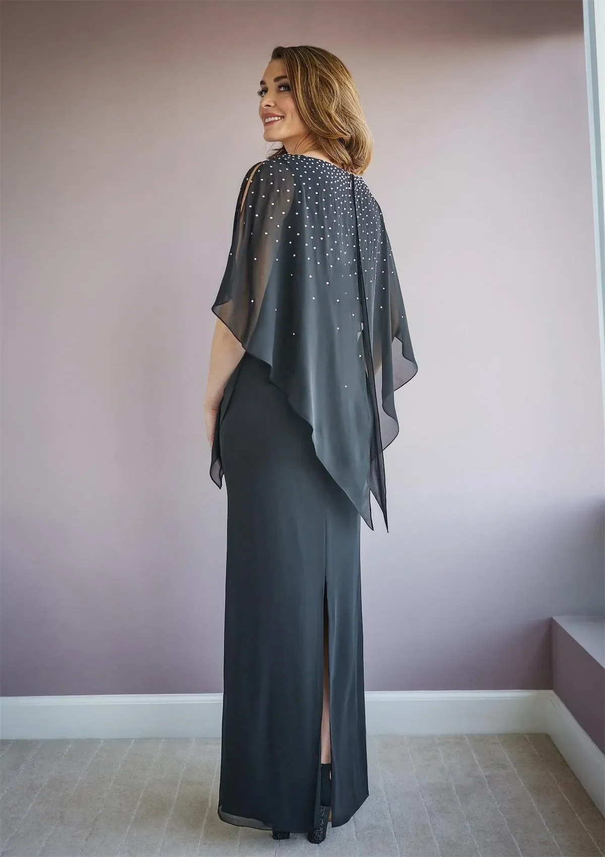 Robe fourreau en mousseline de soie pour la mère de la mariée, robes de soirée longues, gris foncé, perlé, longueur au sol, quelle que soit l'invité du mariage, robe de Rhpersonnalisée