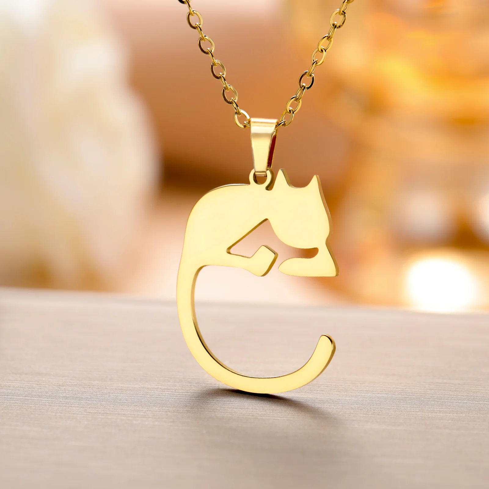 Teamer Lying Cat Pendant Necklace for Women Girls Stainless Steel Cute Animal Pet Necklace Lovely Daily Jewelry Friend Gift