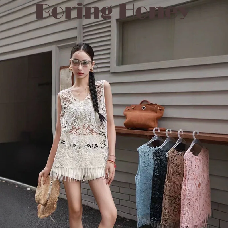 

Boring Honey New Design Tassel Top Women Hollow Crocheted Vest Sweet Spicy Wind V-Neck Overlapping Sleeveless Cardigan Blouse