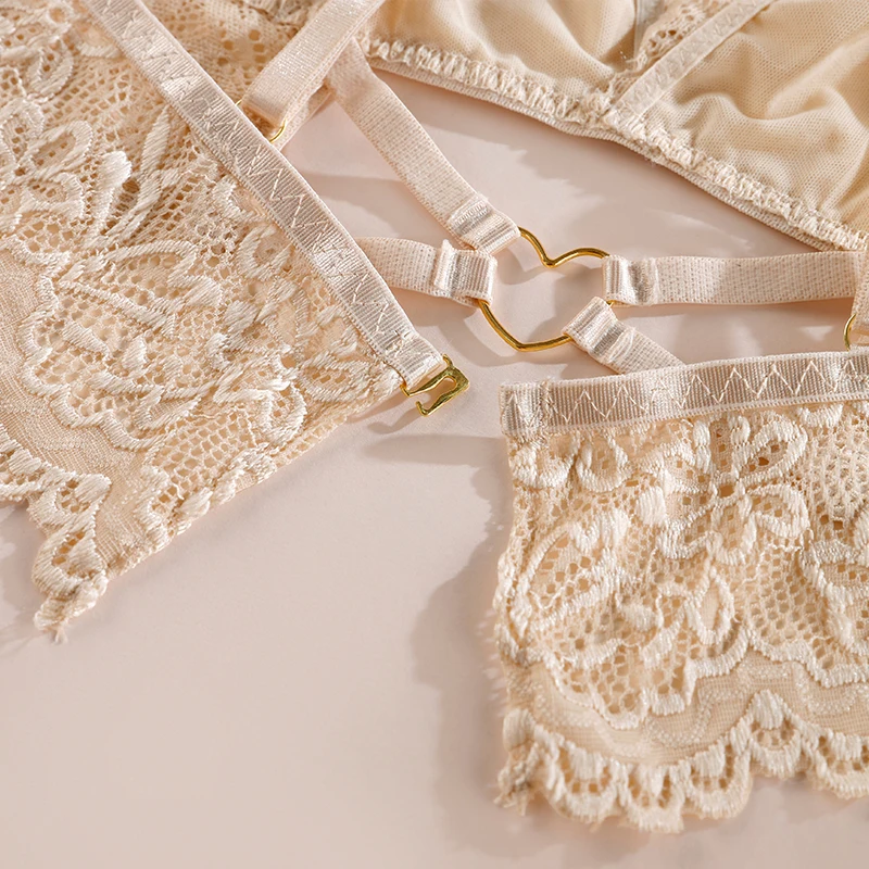 1Pcs Women's Lingerie Lace Sexy Transparent Bra Woman Underwear Bralette Tube Tops Bra For Lady BANNIROU view 5