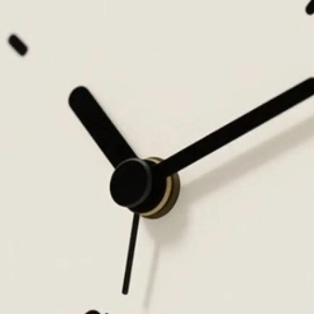 Silent Time Tool Acrylic Modern Desktop Clock 2.76*3.94in Square Metal Desk Clock White， Black Decorative Table Clock Desktop