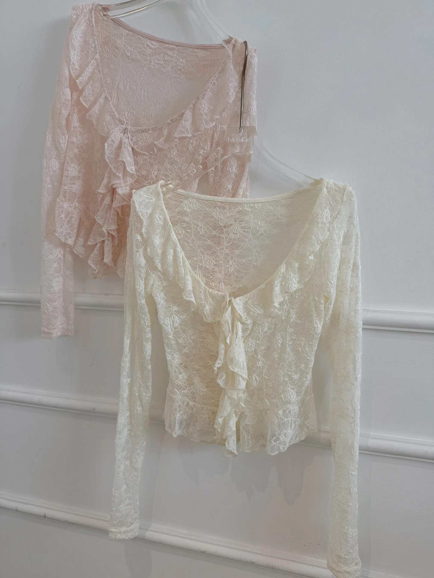 

Оригинальный кружевной топ Meysikim, женская модная роскошная блузка с длинными рукавами и цветочным декором, новинка ME1094, элегантная шикарная женская блузка