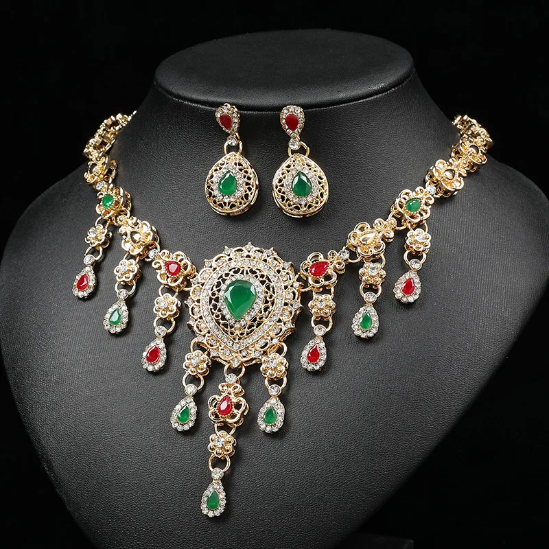 Copper Electroplated Gold European and American Exaggerated Necklace Four-Piece Jewelry Set Cross-Border New Style Personality T