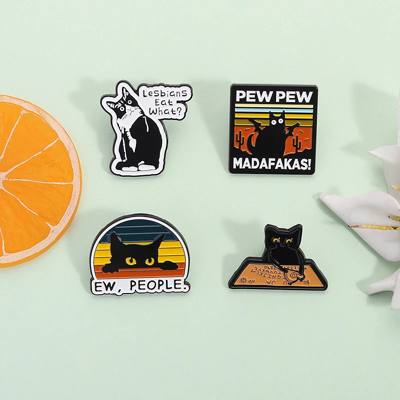 بيو بيو Madafakas القط مع البنادق المينا دبوس مثليه أكل ما LGBTQ Ouija مجلس الحيوان بروش شارة التلبيب مجوهرات هدية للأصدقاء #3