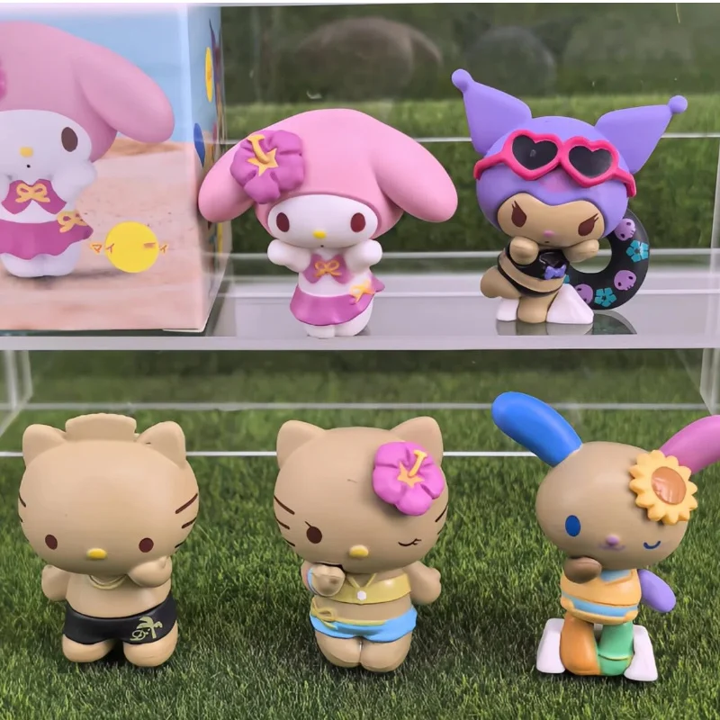 

Хит продаж: Летняя коллекция — Слепая коробка с фигурками из черной кожи: Куроми, Китти, Цветочный кролик, Нэо-Китти. Настольное украшение в пляжном стиле.