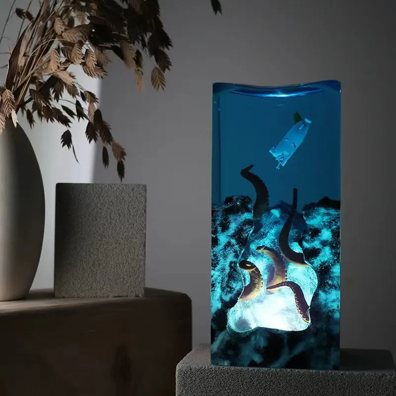 

Underwater World Exploration Boat Diver Home Decoration Ocean Art Crafts Solid Wood Resin Ornaments Unique Gifts