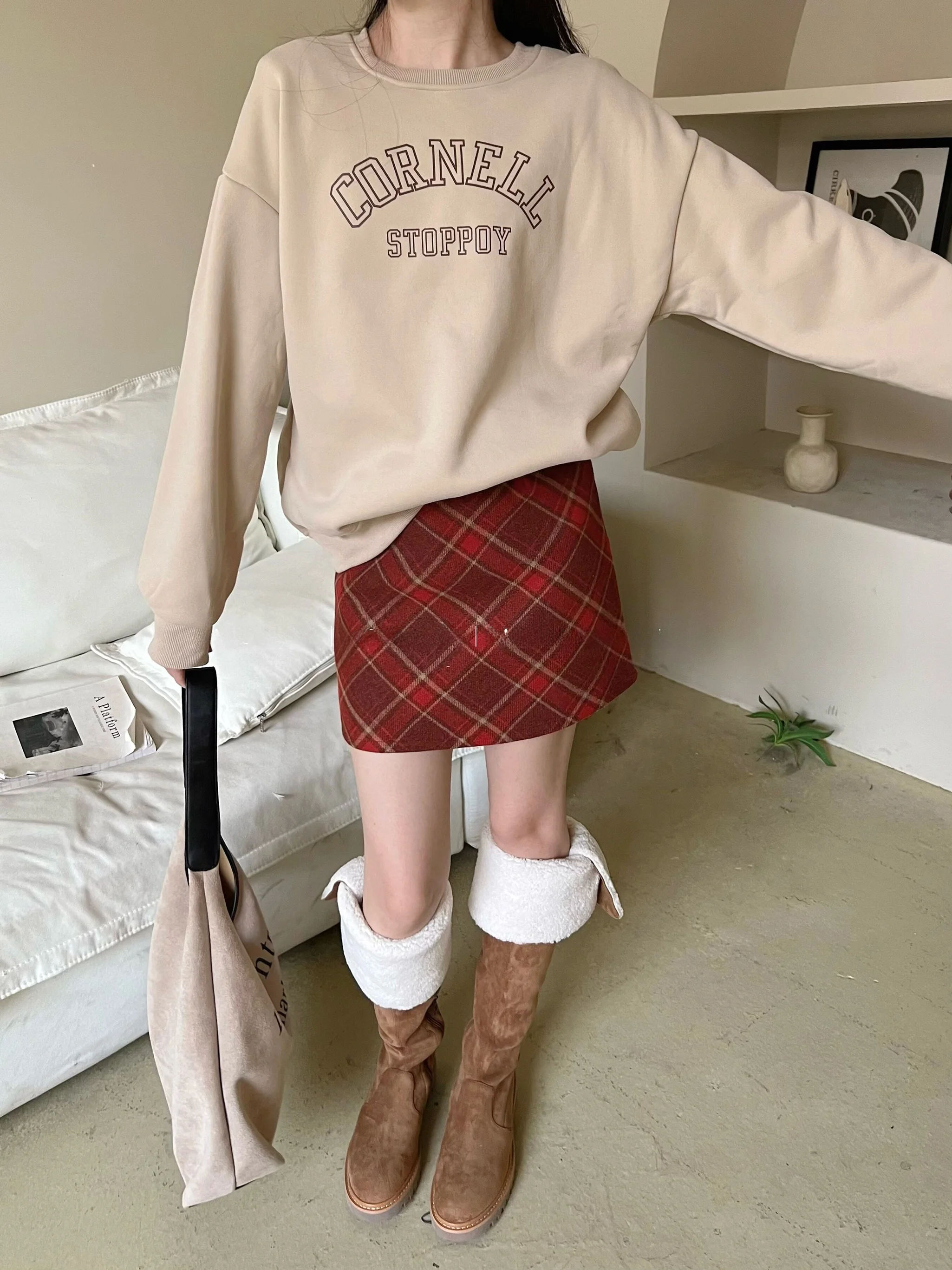 

Korean Style Fleece Lined Hoodie Women's round Neck Overhead Print Design Autumn Winter Casual Comfortable Cotton Top