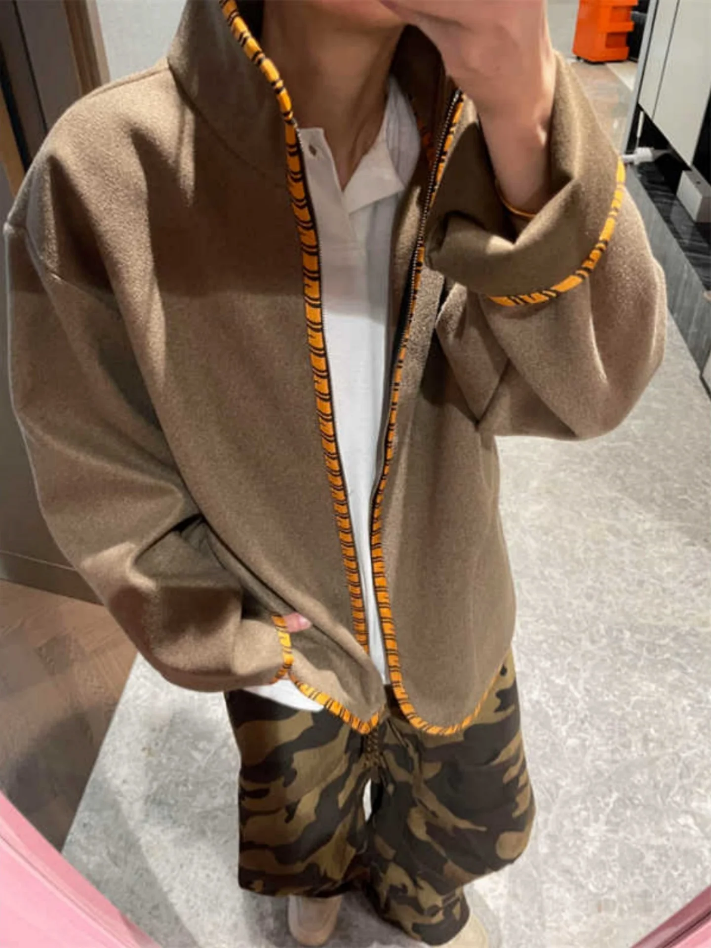 

a Brown Tiger Pattern Weave Band Jaet Stand Collar Men's Faion Outerwear Retro Sle Long Sve Zipper Closure Coat