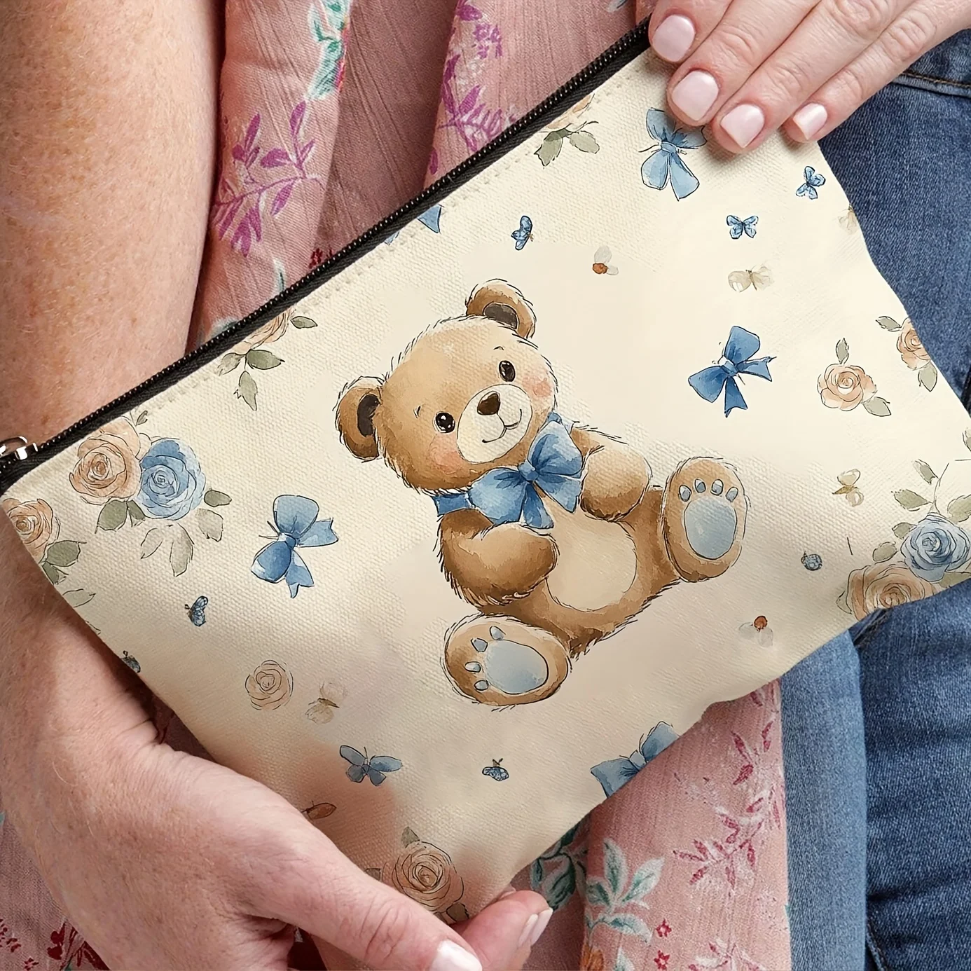 꽃무늬 파란색 리본이 달린 매력적인 만화 곰 메이크업 가방 - 다기능 지퍼 파우치, 보석 보관 가방, 완벽한 여행용 지퍼백