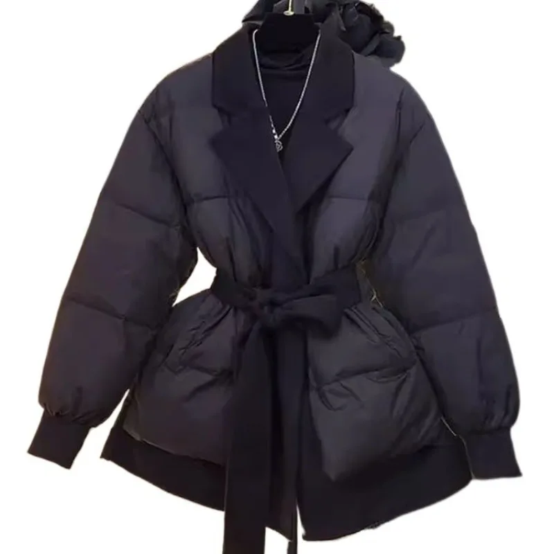 سترة قطنية عصرية جديدة لخريف وشتاء الراقية ذات ملمس جيد للغاية ورائحة صغيرة ملابس قطنية سوداء