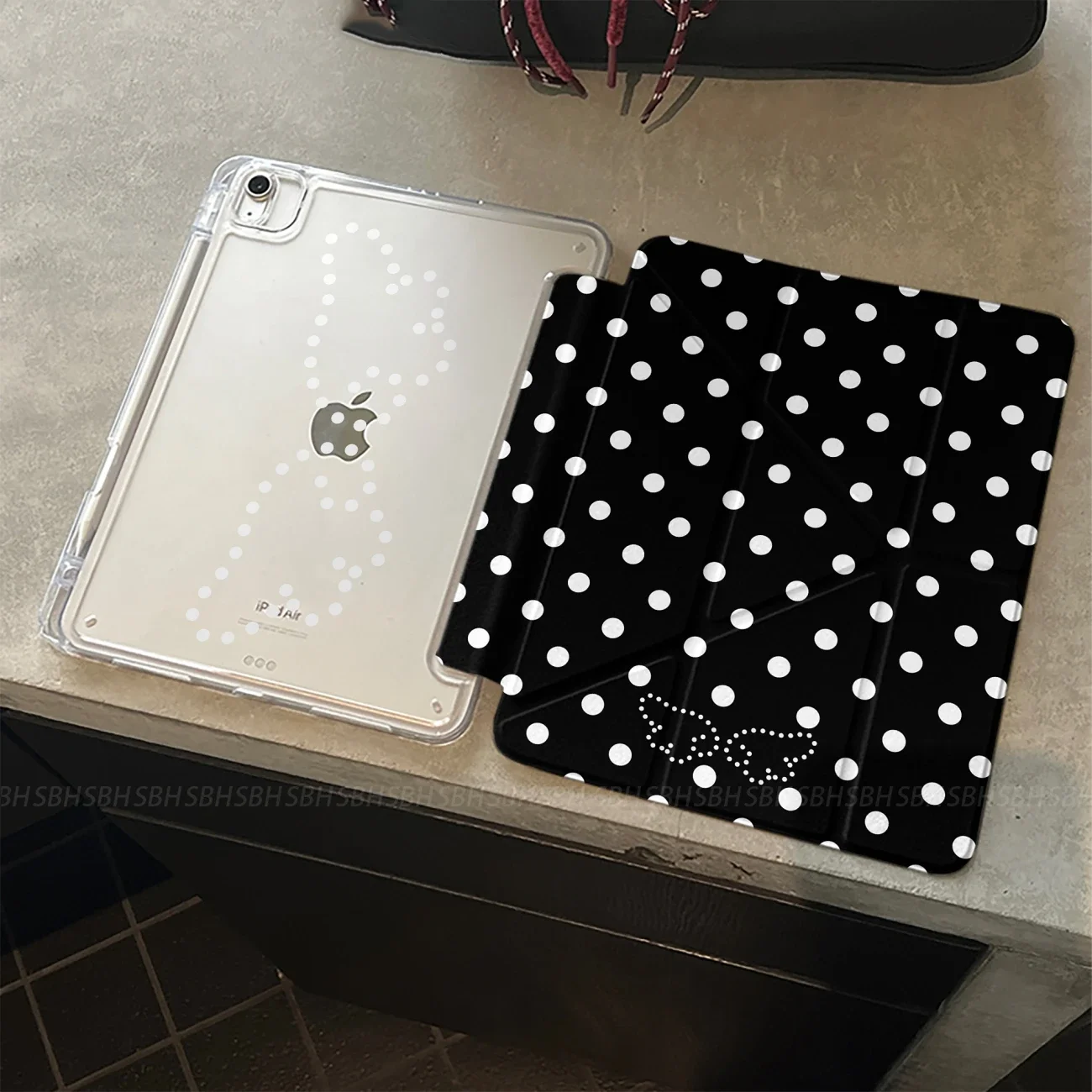 غطاء آيباد بتصميم أجنحة الملاك - مراجعة Ipad Cover Folio وسعره