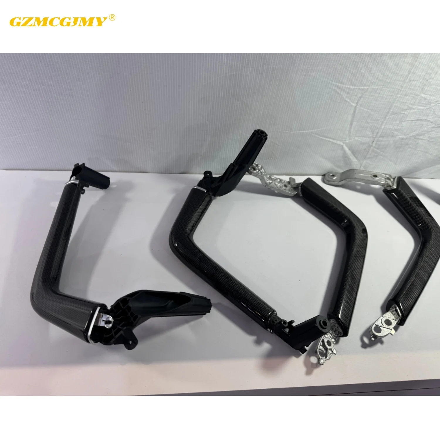 Hot Selling Real Dry Carbon Fiber Car Interior Handle Cover Car Interior For Porsche For Cayenne 9Y0