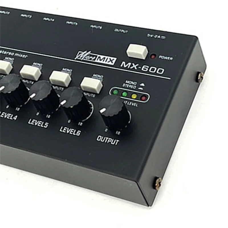 -A01R 6 قنوات خلاط خط ستيريو منخفض الضوضاء للغاية خلاط صوت احترافي صغير مزود طاقة DC5V خلاط صوتي سهل التشغيل