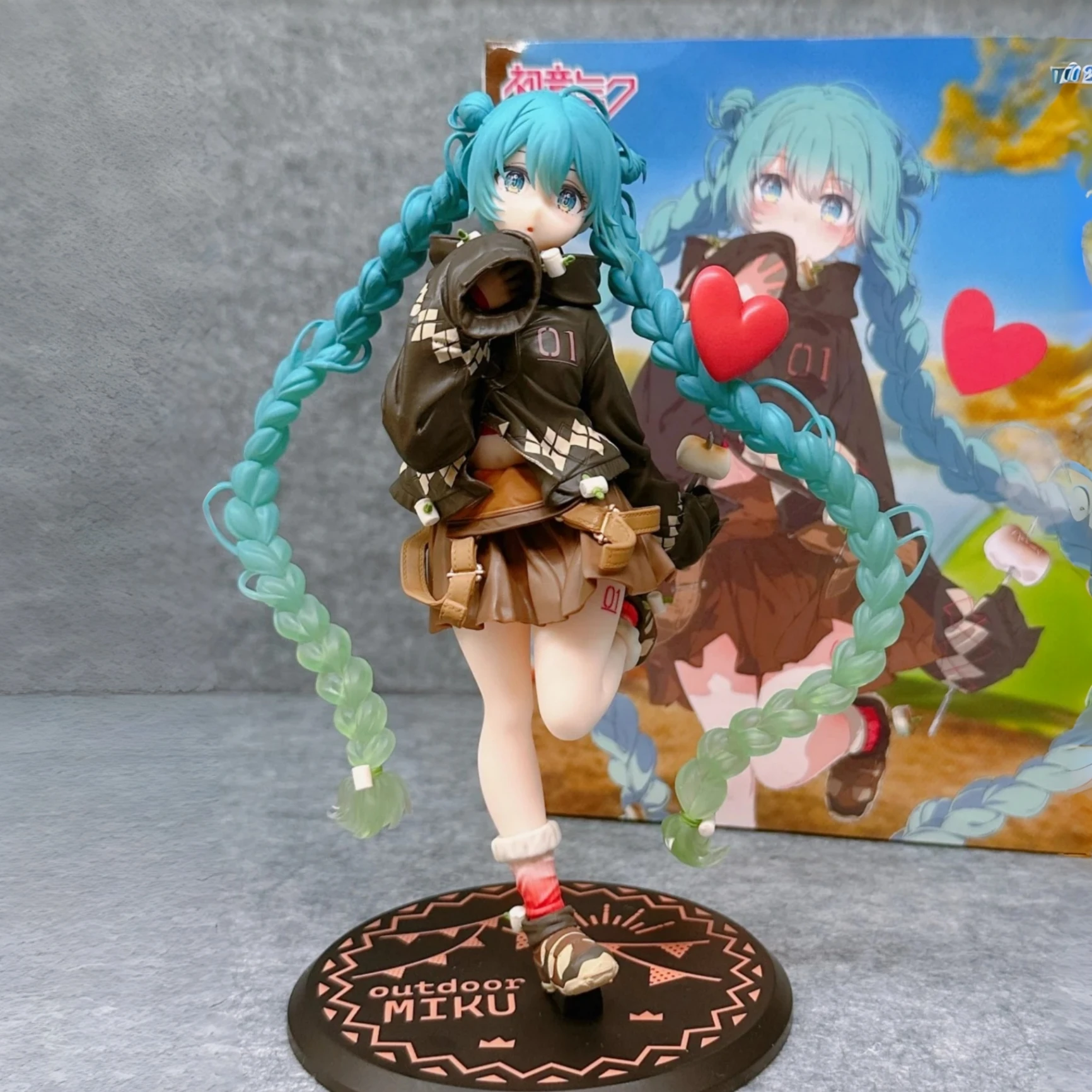 original-taito-hatsune-miku-outdoor-style-prize-18cm-anime-figure-model-toy-anime-collectible-figure-desktop-ornament-model-toy