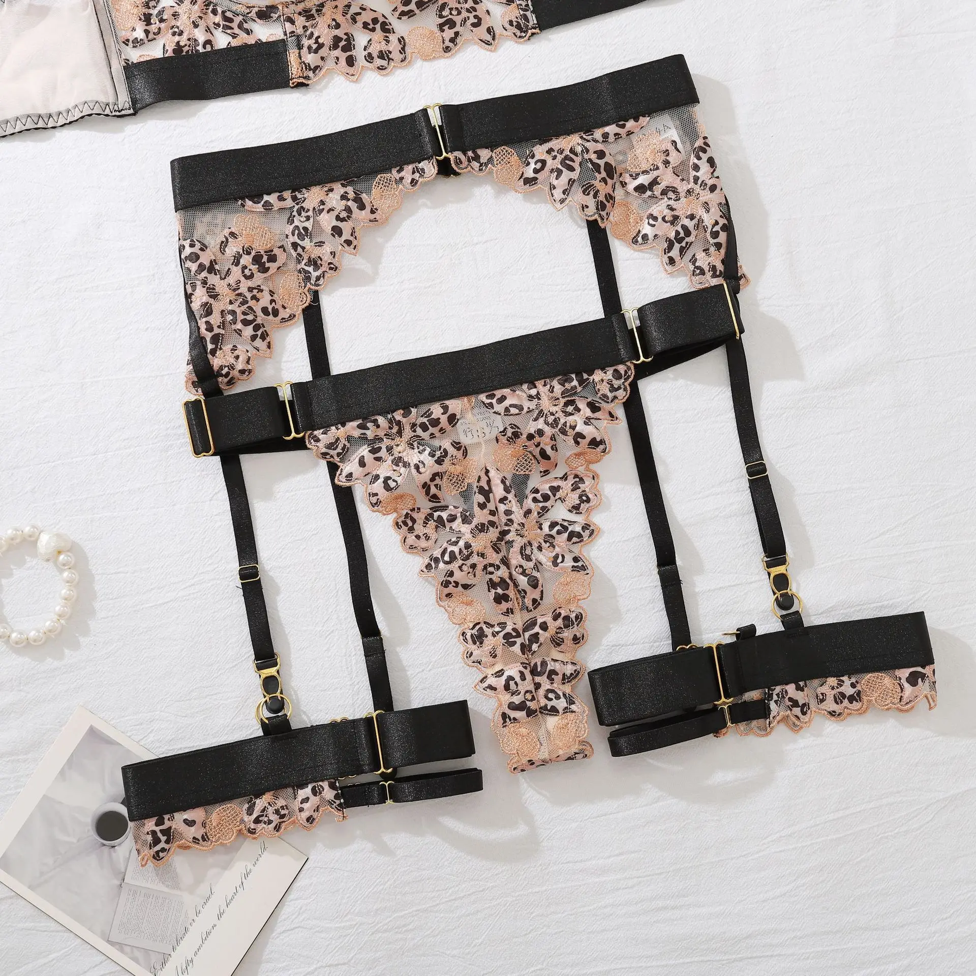 Luipaard Vrouwen Sexy Erotische Set See Through Hollow Out Mesh Lingerie Bh Set Ondergoed Bh en String Set Exotische kleding