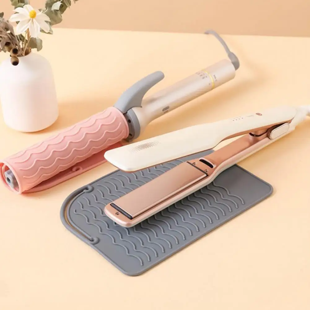 

Silicone Heat Resistant Mat Anti-slip Wave Pattern Anti-scalding Soft Hair Straightener Curling Iron Anti-heat Mat Salon Use