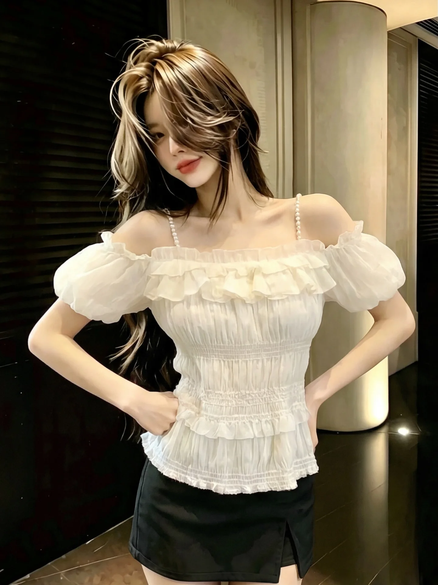 

Peach Pearl Strap Short Sleeve Shirt Women's Fashion Slim Fit Pleated Chiffon Top Unique Beautiful Summer New Style