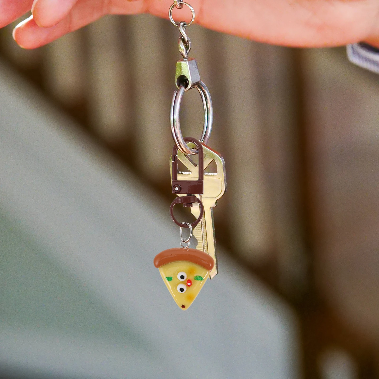 

3 Pcs Mini Food Keychains Plastic Cheeseburger Fries Snack Portable Handmade Hamburger Pizza Charm Keychain Set