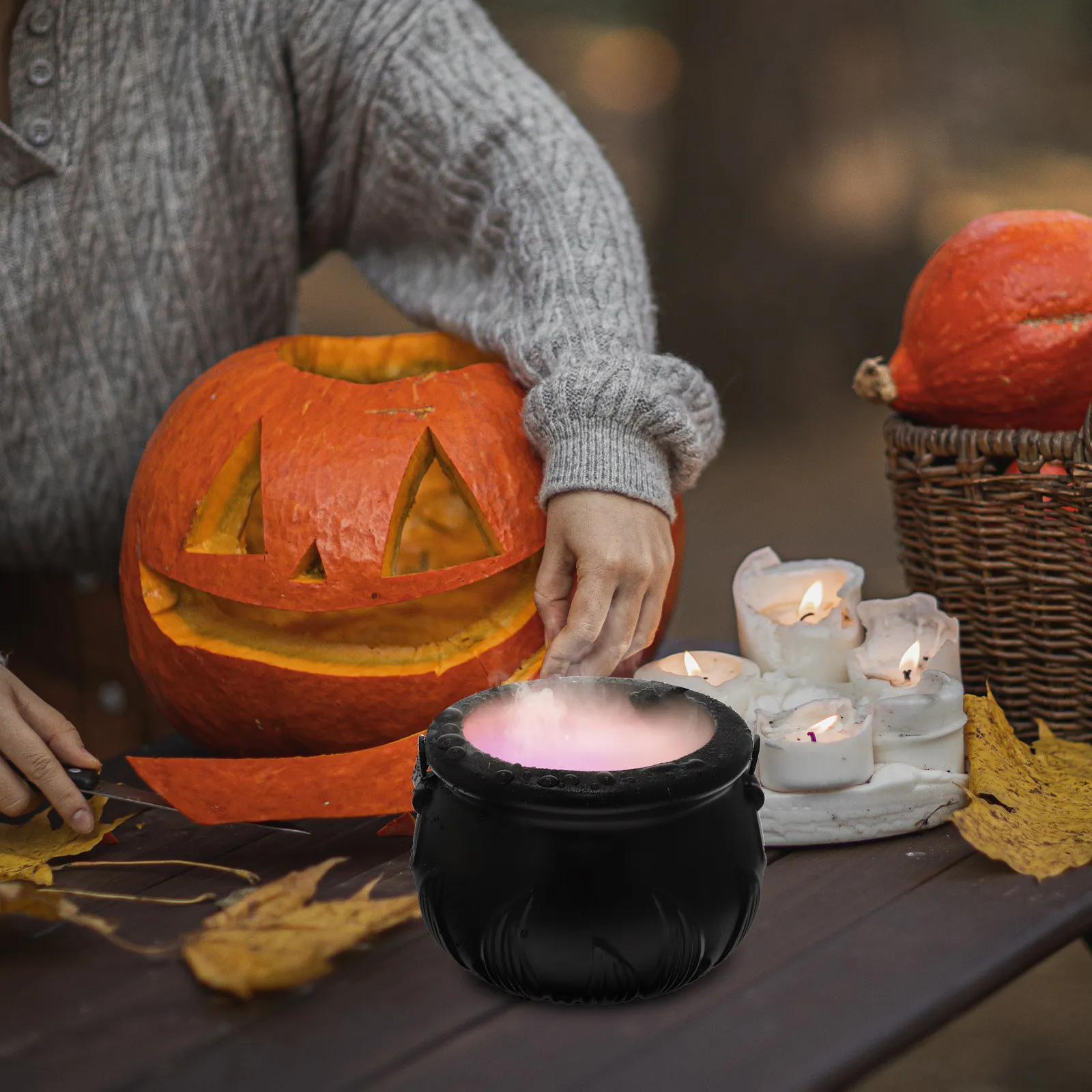 

Набор из 1 шт. светодиодных светильников в форме ведьминого котелка с эффектом тумана для Хэллоуина, настольный декор для вечеринок, дома, офиса, отеля, ресторана, чайной комнаты, праздничных мероприятий