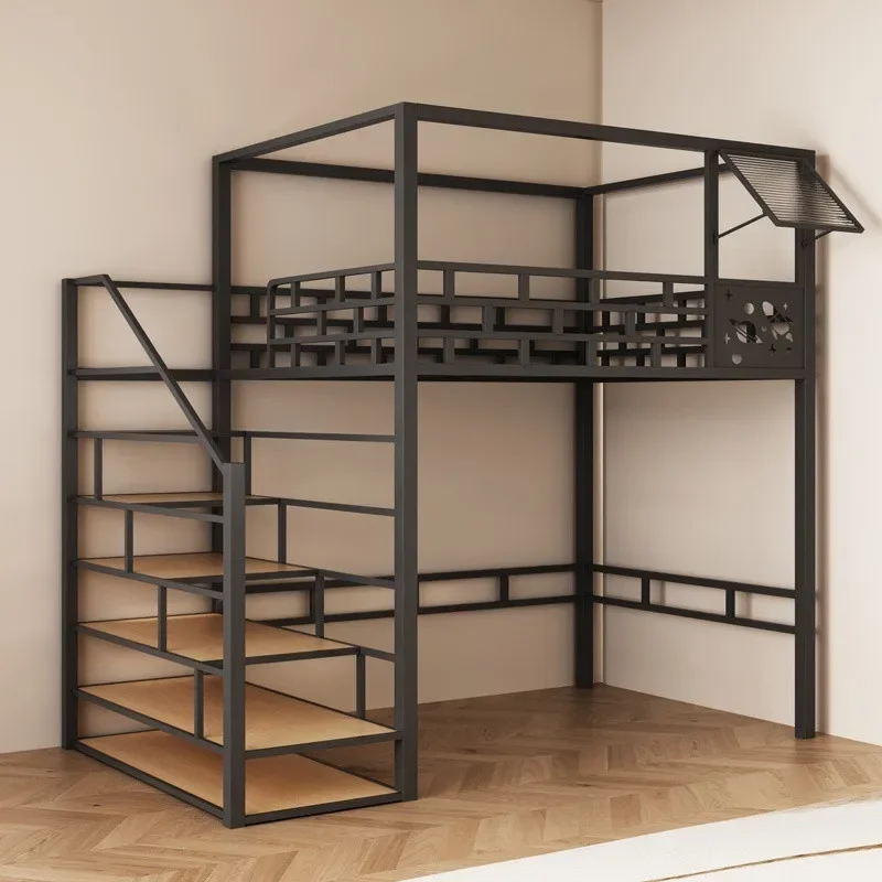 

Односпальная кровать на верхнем ярусе маленькой квартиры, под столом, детская кровать-чердак, свободное пространство сверху и снизу.