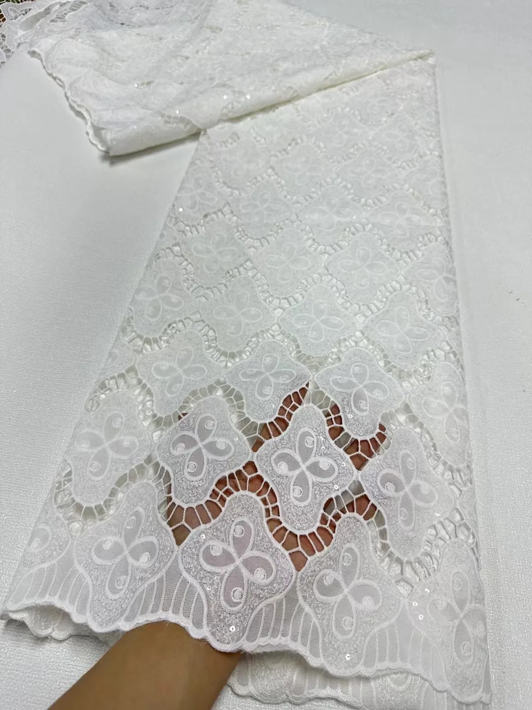 

Nigerian African Lace Fabric 2024 High Quality Lace Chiffon Cord Lace With Embroidered Net Lace Fabric 5 yards For Women