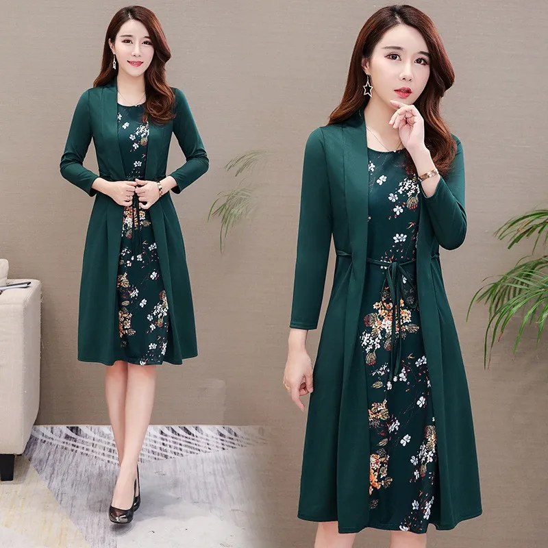 ชุดเดรสลำลองทรงเอไลน์สำหรับผู้หญิงไซส์ใหญ่ แขนยาว คอวี ช่วยพรางหุ่น กระชับเอว มีฟองน้ำเสริมที่ไหล่