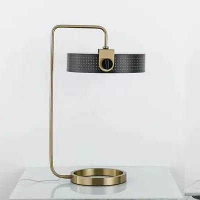 

American simple bedroom bedside table lamp, Nordic design personalized metal villa table lamp