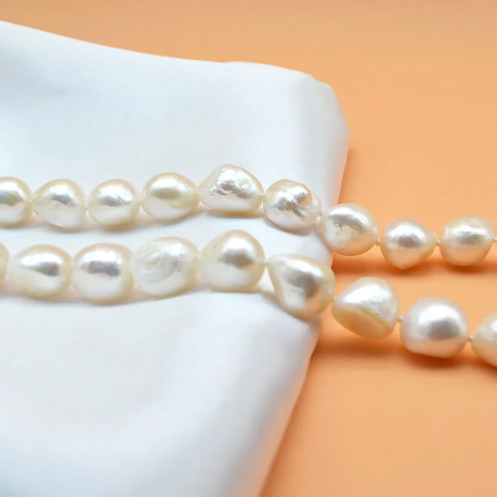 Large Baroque Pearl Necklace White Natural Pearl Irregular Shape Diameter 12-13mm Short Necklace Heart Love Ladies Necklace