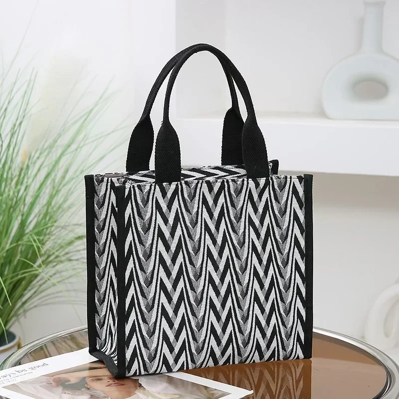 LVE7 Women Chevron Pattern Canvas Tote Bag Retro Letter Patch Decoration Casual Shopping Handbag